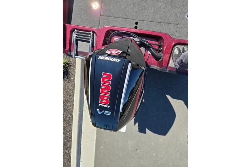 Slide: The Image of Mercury 225 Pro XS V8 engine on 2026 Nitro ZV20 boat, top view. - 6