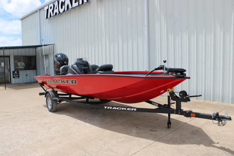 Slide: The Image of Tracker Pro Team 175 Crappie Edition 2026 - 14