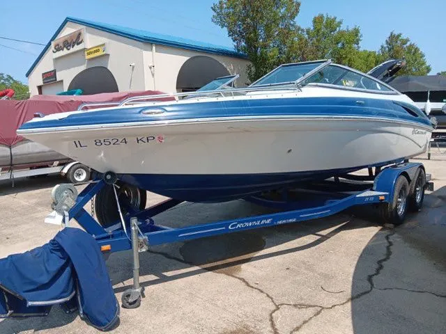 Slide: The Image of Crownline Boats 21 SS 2012 - 2