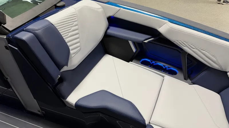 Slide: The Image of MasterCraft XT23 2027 - 79