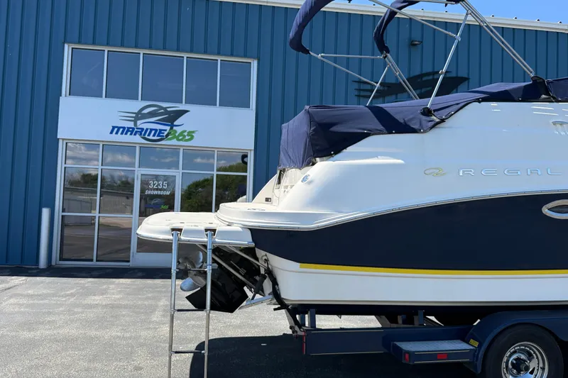 Slide: The Image of 2005 Regal Commodore 2665 boat outside Marine365 showroom. - 5
