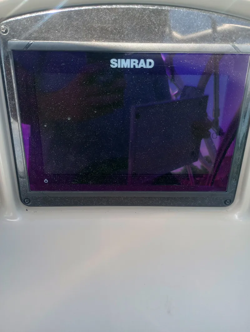 Slide: The Image of Simrad display on 2005 Sea Ray 270 Amberjack boat. - 20