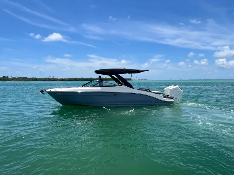 Slide: The Image of Sea Ray SLX 280 Outboard 2026 - 1