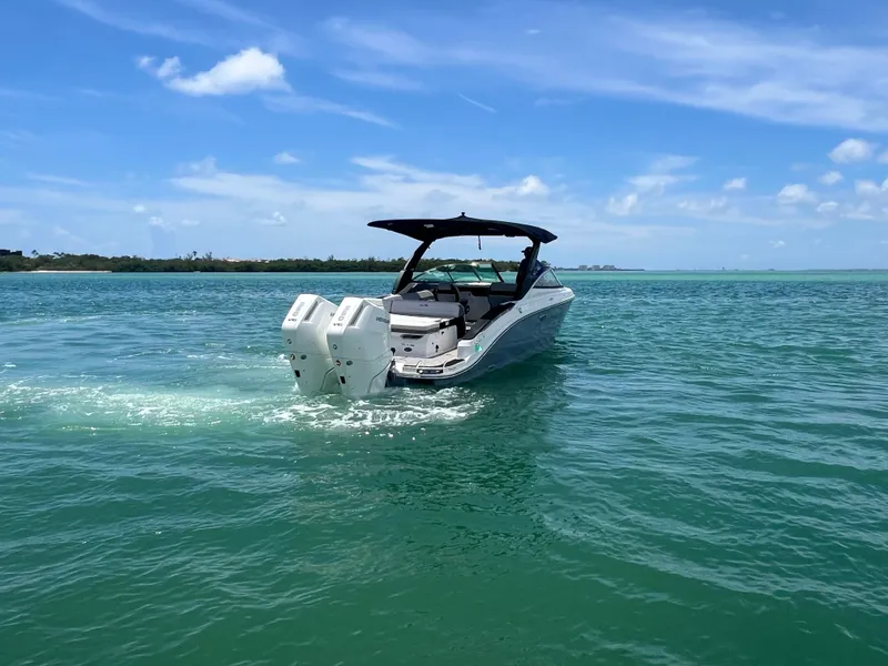Slide: The Image of Sea Ray SLX 280 Outboard 2026 - 20