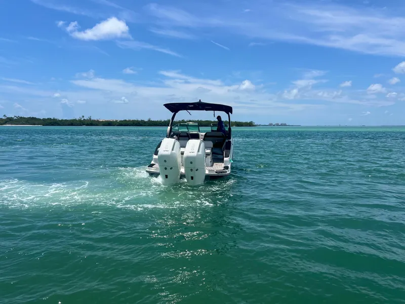 Slide: The Image of Sea Ray SLX 280 Outboard 2026 - 22