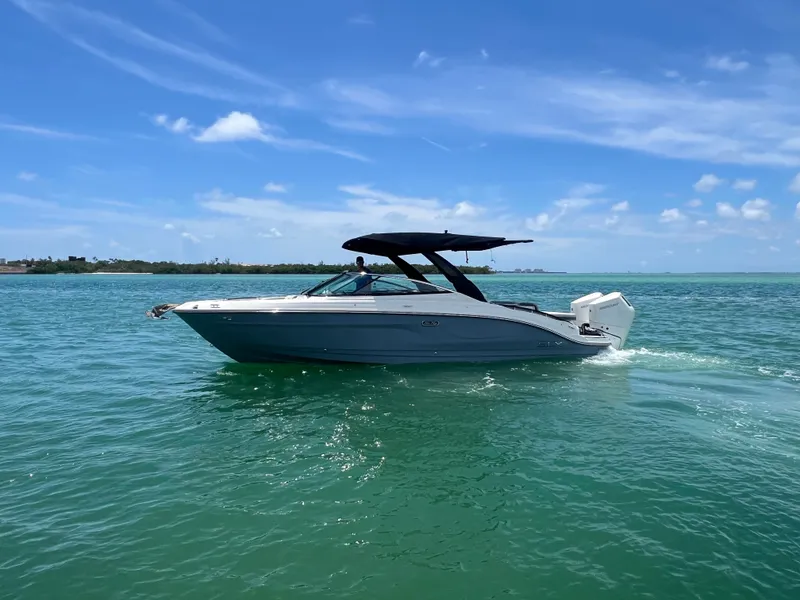 Slide: The Image of Sea Ray SLX 280 Outboard 2026 - 2