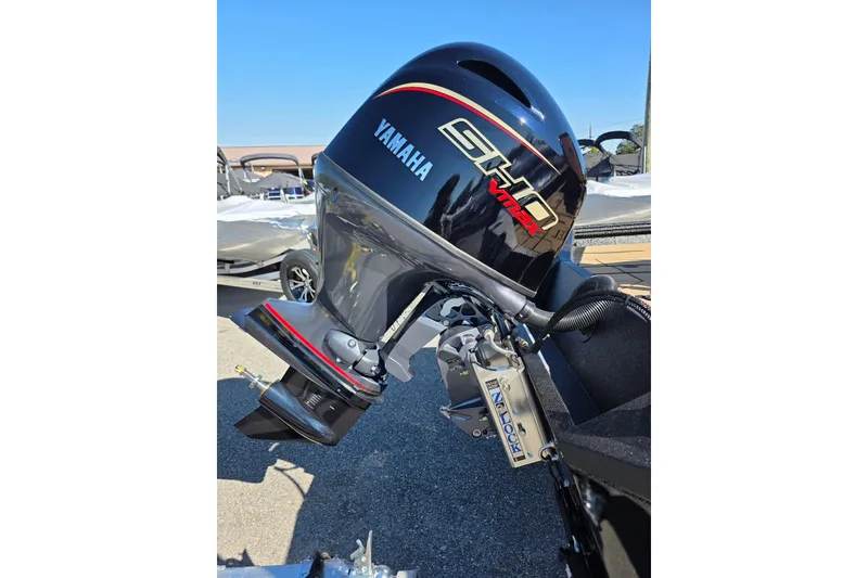 Slide: The Image of Yamaha SHO VMAX outboard motor on Excel EX 183, 2026 model, in a sunny outdoor setting. - 5