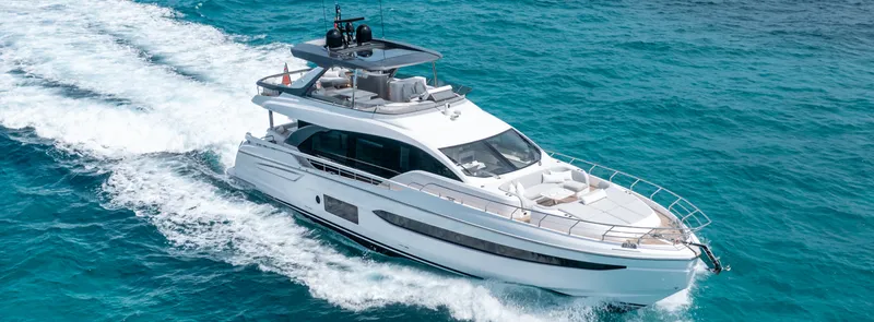 Slide: The Image of Azimut Fly 78 2022 - 0