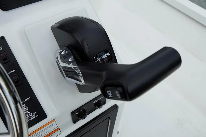 Slide: The Image of Close-up of Yamaha throttle control on 2026 G3 Bay 21 GX Tunnel boat. - 13