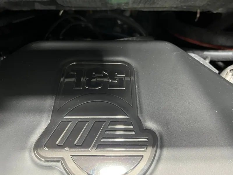 Slide: The Image of Malibu Wakesetter 21 LX 2026 - 5
