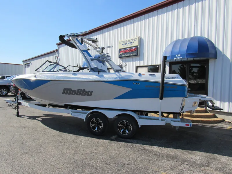 Slide: The Image of Malibu Wakesetter 23 LSV 2026 - 3