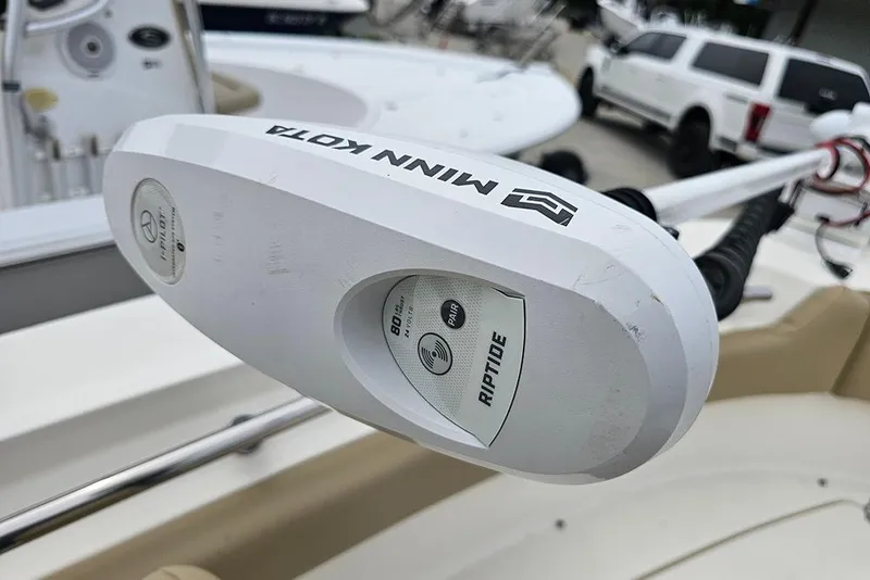 Slide: The Image of Minn Kota Riptide motor on 2020 Pioneer 202 Sportfish boat, close-up view. - 18