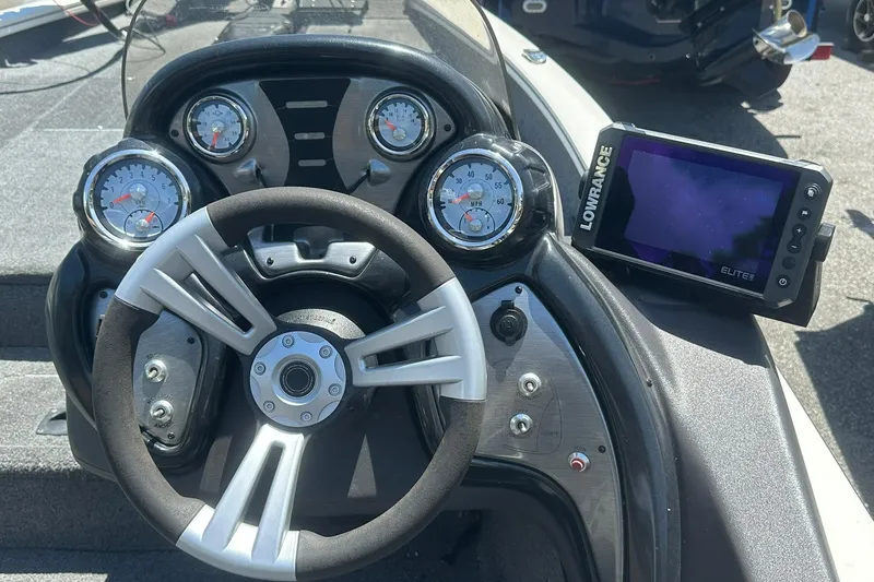 Slide: The Image of Steering console of 2019 Tracker Pro Team 175 TXW with Lowrance Elite fishfinder. - 11