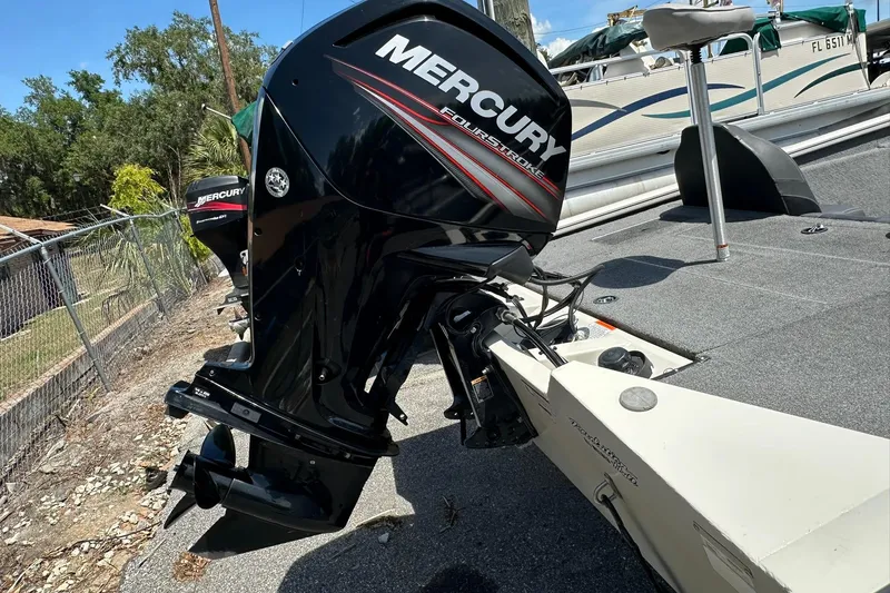Slide: The Image of 2019 Tracker Pro Team 175 TXW Tournament Edition with Mercury outboard motor. - 16