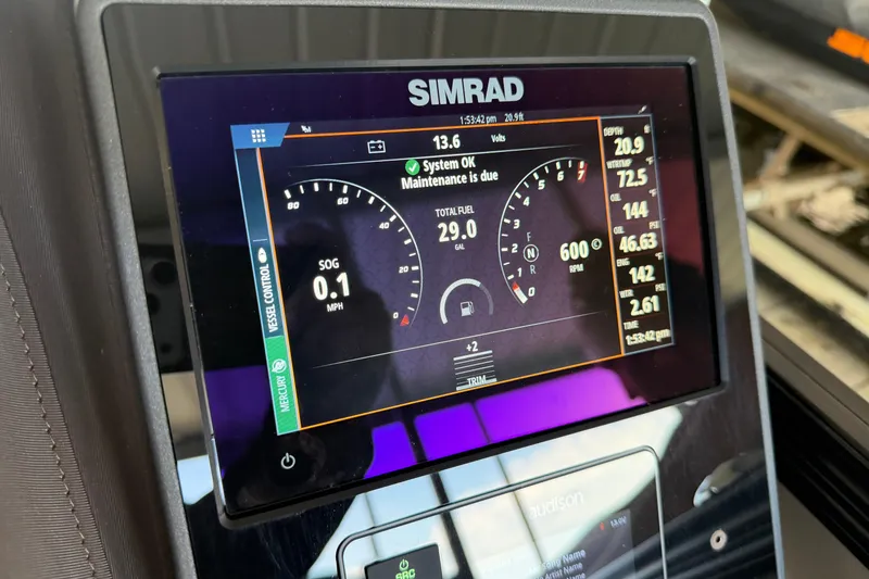 Slide: The Image of Simrad display on 2023 Barletta Lusso 23U showing system diagnostics and performance metrics. - 22