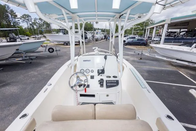 Slide: The Image of NauticStar 22 XS 2018 - 11