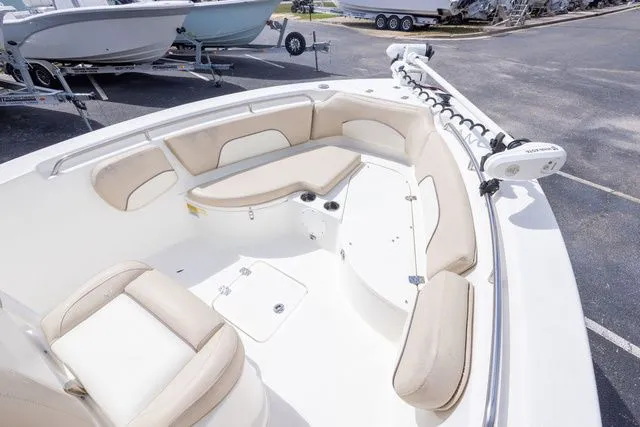 Slide: The Image of NauticStar 22 XS 2018 - 19