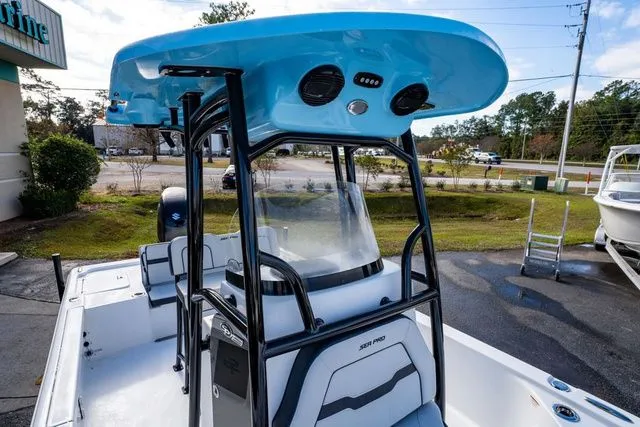 Slide: The Image of Sea Pro 250 Bay 2026 - 24