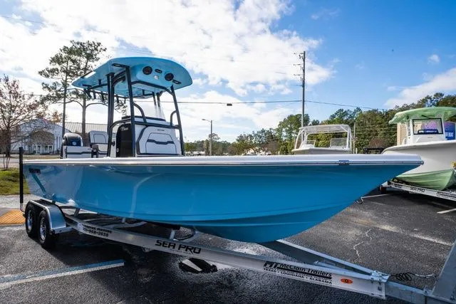Slide: The Image of Sea Pro 250 Bay 2026 - 7