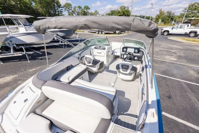 Slide: The Image of Crownline Boats E220 XS 2024 - 10