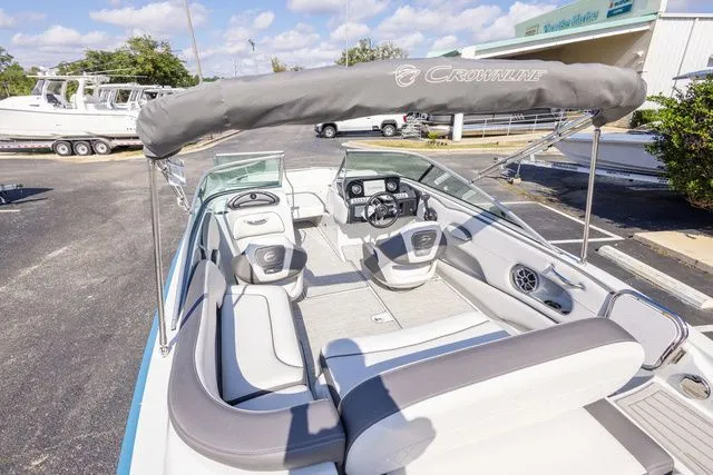 Slide: The Image of Crownline Boats E220 XS 2024 - 11