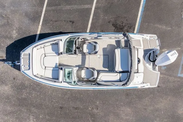Slide: The Image of Crownline Boats E220 XS 2024 - 22