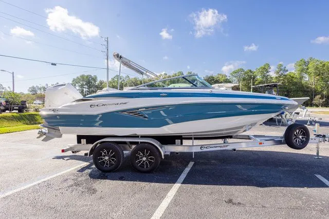 Slide: The Image of Crownline Boats E220 XS 2024 - 3