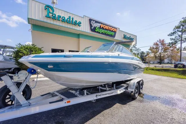 Slide: The Image of Crownline Boats E220 XS 2024 - 8