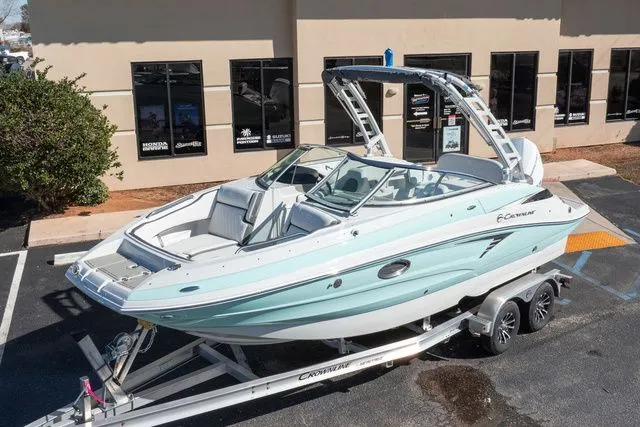 Slide: The Image of Crownline Boats Eclipse E240 XS 2026 - 38