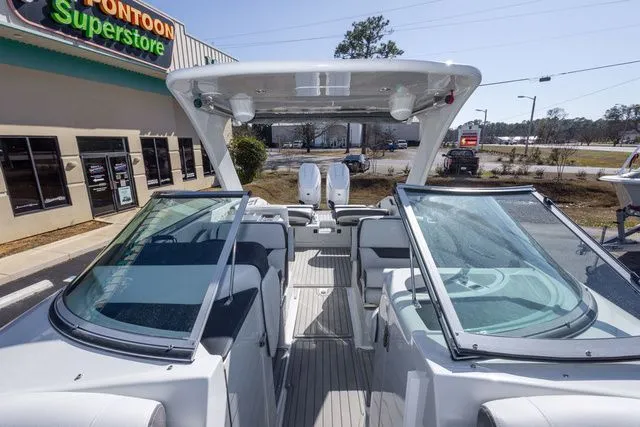 Slide: The Image of Crownline Boats 318 XSS 2026 - 25
