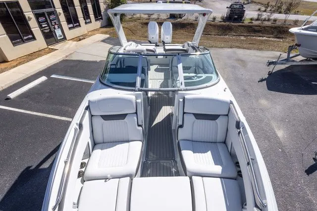 Slide: The Image of Crownline Boats 318 XSS 2026 - 28