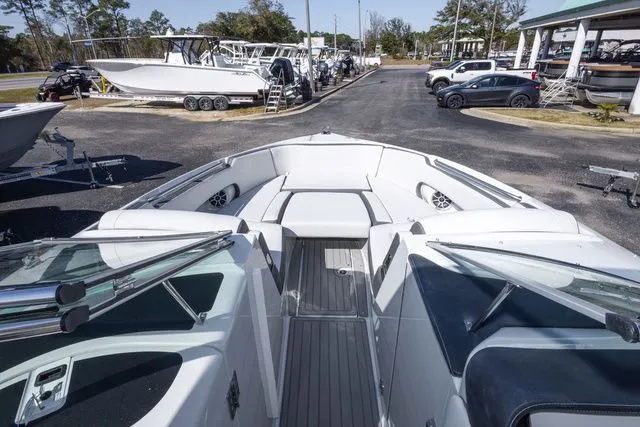 Slide: The Image of Crownline Boats 318 XSS 2026 - 29