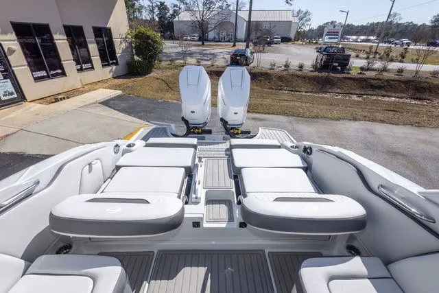 Slide: The Image of Crownline Boats 318 XSS 2026 - 35