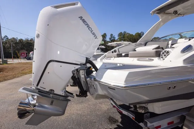 Slide: The Image of Crownline Boats 318 XSS 2026 - 6