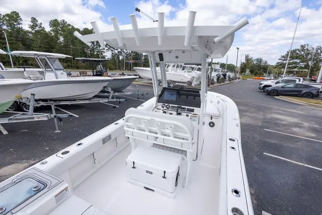 Slide: The Image of Sea Fox 248 Commander 2026 - 10