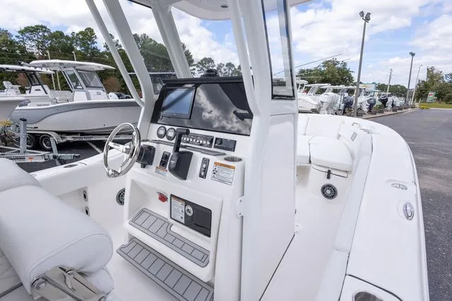 Slide: The Image of Sea Fox 248 Commander 2026 - 14