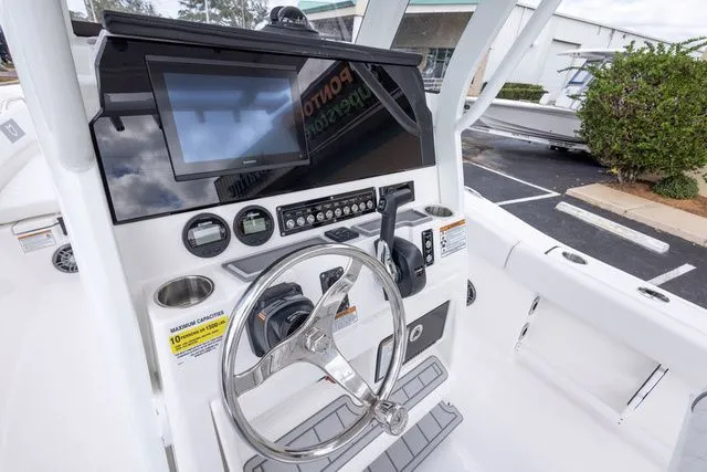 Slide: The Image of Sea Fox 248 Commander 2026 - 17