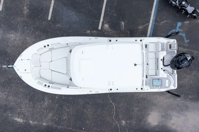 Slide: The Image of Sea Fox 248 Commander 2026 - 9