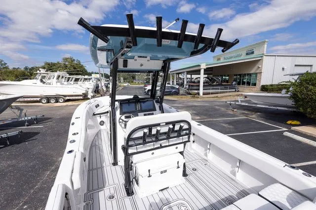 Slide: The Image of Sea Fox 268 Commander 2026 - 14