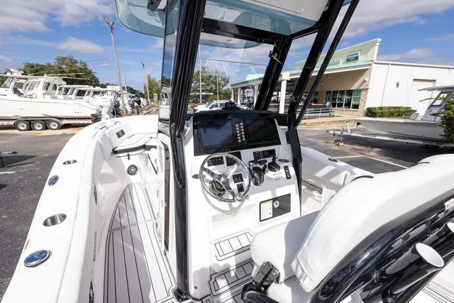 Slide: The Image of Sea Fox 268 Commander 2026 - 15