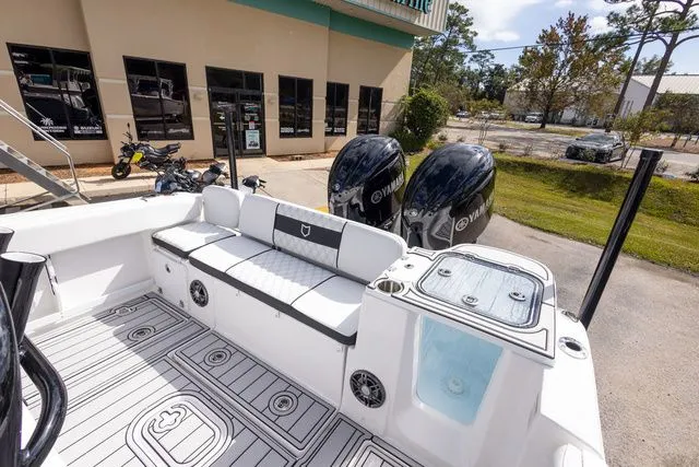 Slide: The Image of Sea Fox 268 Commander 2026 - 19