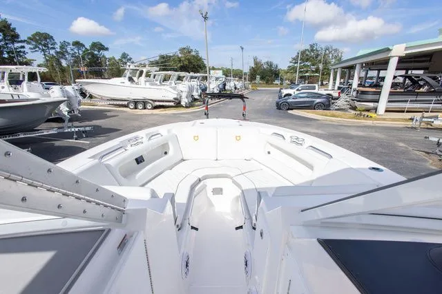 Slide: The Image of Sea Fox 288 Traveler 2026 - 20