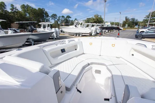 Slide: The Image of Sea Fox 288 Traveler 2026 - 22