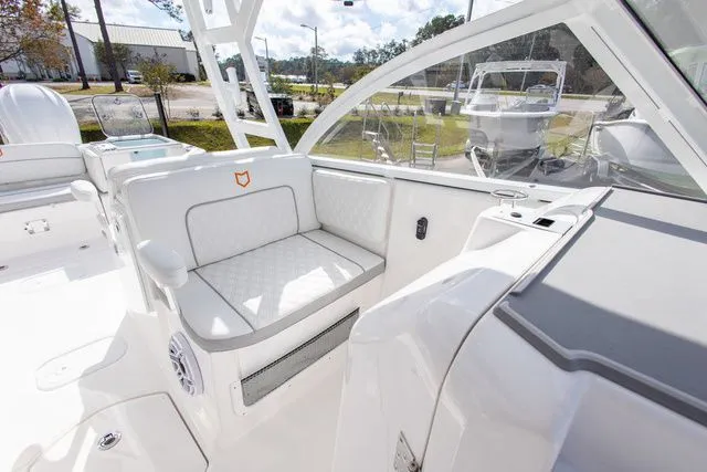 Slide: The Image of Sea Fox 288 Traveler 2026 - 26