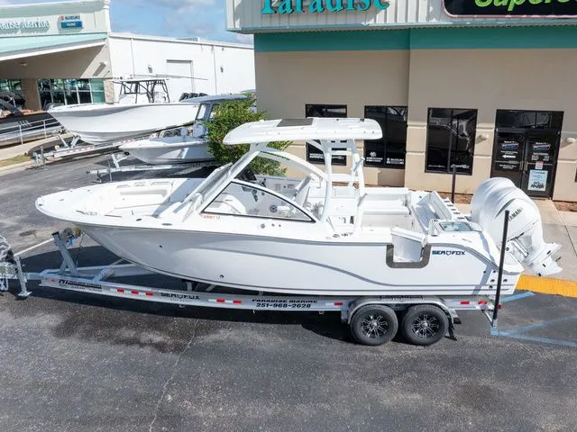 Slide: The Image of Sea Fox 288 Traveler 2026 - 33