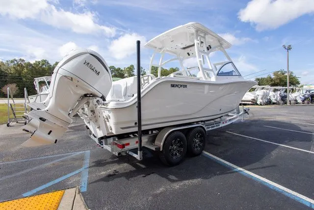 Slide: The Image of Sea Fox 288 Traveler 2026 - 4