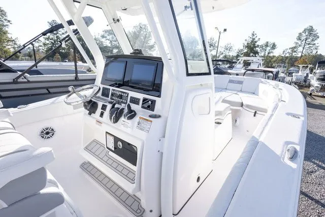 Slide: The Image of Sea Fox 288 Commander 2026 - 11