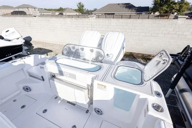 Slide: The Image of Sea Fox 288 Commander 2026 - 21