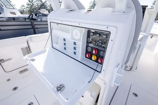 Slide: The Image of Sea Fox 288 Commander 2026 - 25