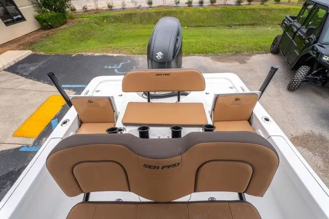 Slide: The Image of Sea Pro 230 Bay 2026 - 14